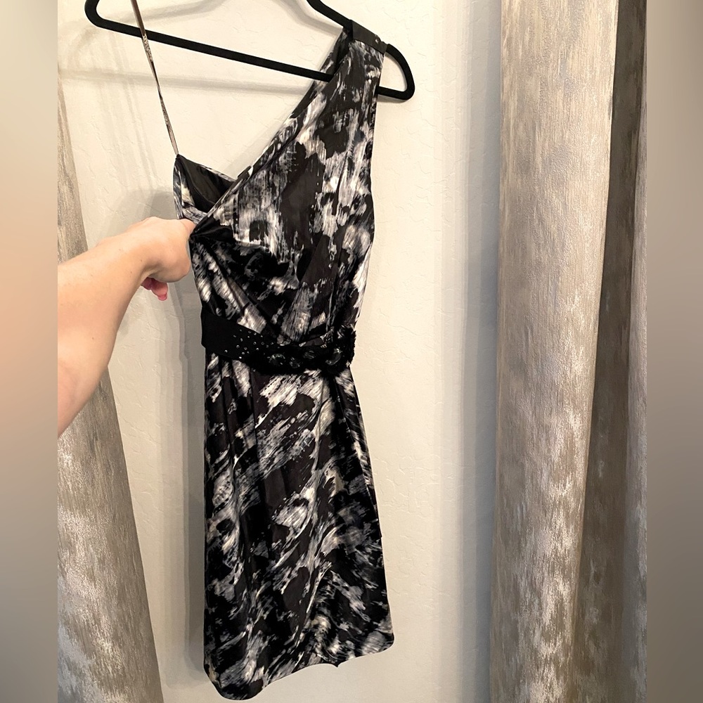 Like new- Lela Rose size 6 evening/cocktail dress